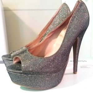 Glitter pep-toe heels